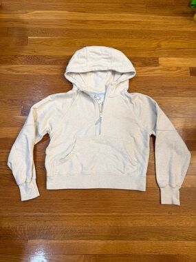 Offline by Aerie Cropped Half-Zip Hoodie in Oatmeal/Light Cream -  Size Small